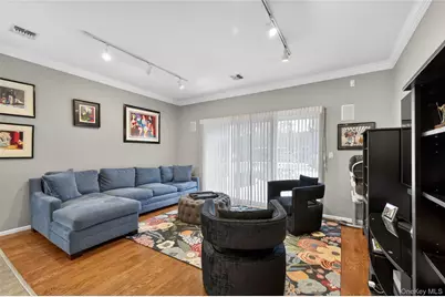 66 Sagamore Drive, Plainview, NY 11803 - Photo 15