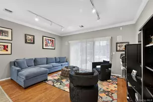 66 Sagamore Dr, Plainview, NY 11803 - Photo 15