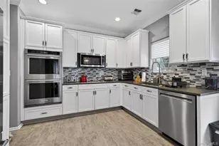 66 Sagamore Dr, Plainview, NY 11803 - Photo 11