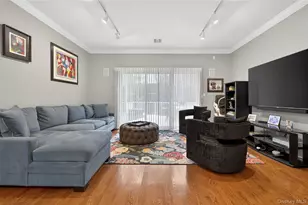 66 Sagamore Dr, Plainview, NY 11803 - Photo 13