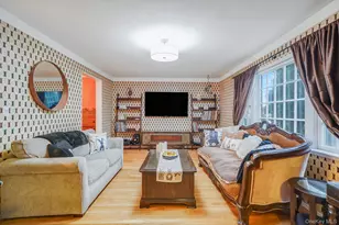 18 Enfield Ln, Kings Park, NY 11754 - Photo 5