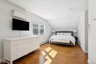 4 Stuart Ct, Hampton Bays, NY 11946 - Photo 17