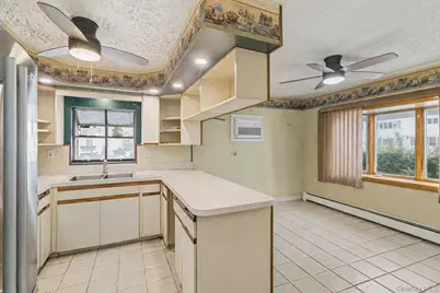 15 Walnut Street, Centereach, NY 11720 - Photo 5