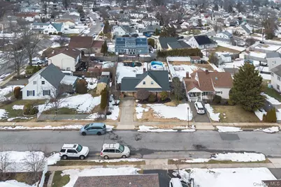 7 Constable Lane, Levittown, NY 11756 - Photo 27