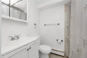 120-31 Francis Lewis Blvd, Cambria Heights, NY 11411 - Photo 29