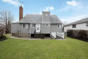 120-31 Francis Lewis Blvd, Cambria Heights, NY 11411 - Photo 5