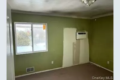 1597 Brentwood Road, Bay Shore, NY 11706 - Photo 15