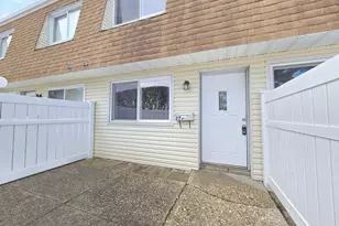 277 Storm Dr, Holtsville, NY 11742 - Photo 13