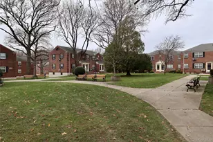 211-07 73 Ave, Bayside, NY 11364 - Photo 17