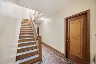 78-61 75th St, Glendale, NY 11385 - Photo 15