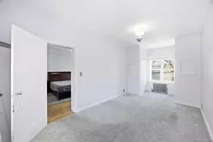 78-61 75th St, Glendale, NY 11385 - Photo 9