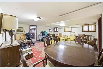 7861 75th Street, Glendale, NY 11385 - Photo 21