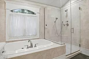 16 Daniel Ln, Dix Hills, NY 11746 - Photo 25