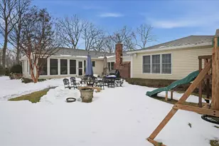 16 Daniel Ln, Dix Hills, NY 11746 - Photo 41