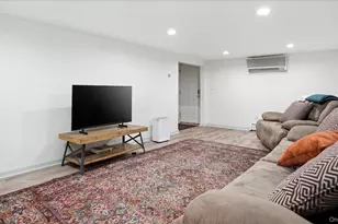 16 Daniel Ln, Dix Hills, NY 11746 - Photo 33