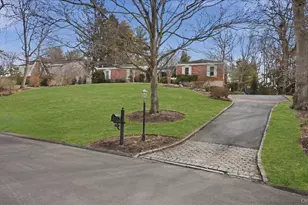 16 Daniel Ln, Dix Hills, NY 11746 - Photo 47