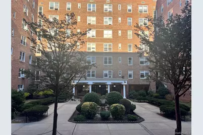 105-38 63rd Drive #5K, Forest Hills, NY 11375 - Photo 5