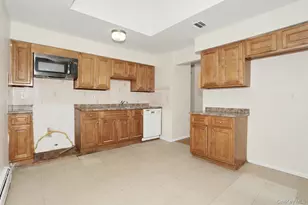 14 Singer Ave, Spring Valley, NY 10977 - Photo 15