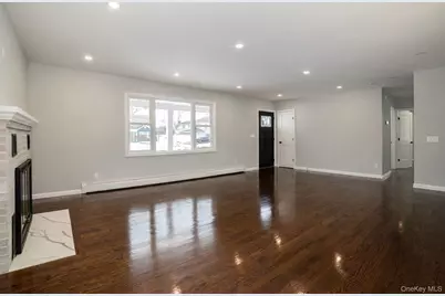 7 Amherst Place, Massapequa, NY 11758 - Photo 3