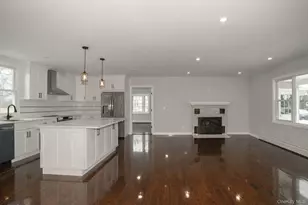 7 Amherst Pl, Massapequa, NY 11758 - Photo 9