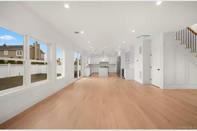 238 North Pine Street, Massapequa, NY 11758 - Photo 11