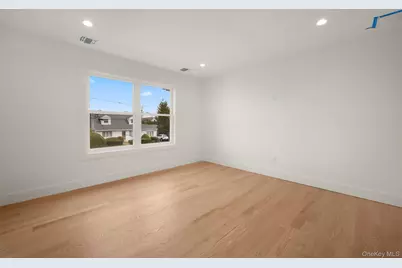 238 North Pine Street, Massapequa, NY 11758 - Photo 35
