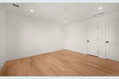 238 North Pine Street, Massapequa, NY 11758 - Photo 41