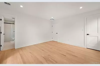 238 North Pine Street, Massapequa, NY 11758 - Photo 37