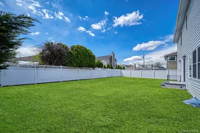 238 North Pine Street, Massapequa, NY 11758 - Photo 49