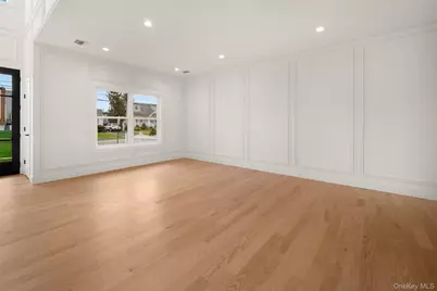238 North Pine Street, Massapequa, NY 11758 - Photo 7