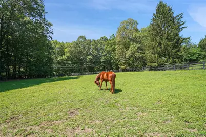 48 Davids Way, Bedford Hills, NY 10507 - Photo 37