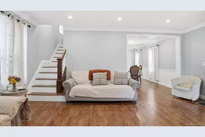 56 Northumberland, Lynbrook, NY 11563 - Photo 5