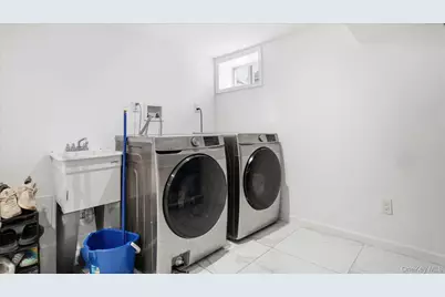 56 Northumberland, Lynbrook, NY 11563 - Photo 25