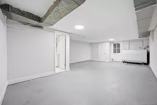 1739 W 9th St, Brooklyn, NY 11223 - Photo 21