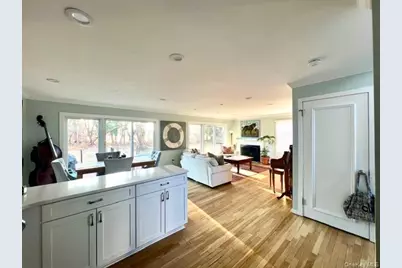 25 Mitchell #3, Westhampton Beach, NY 11978 - Photo 9