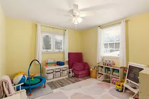 27 Great River Dr, Sound Beach, NY 11789 - Photo 17