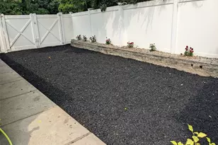 27 Great River Dr, Sound Beach, NY 11789 - Photo 19