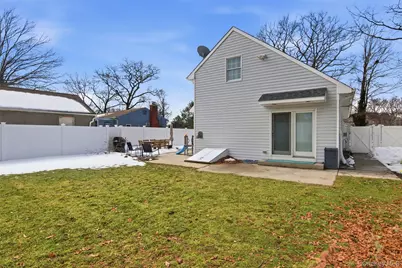 27 Great River Drive, Sound Beach, NY 11789 - Photo 21