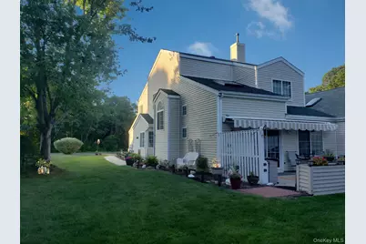 142 Farm House Court, Manorville, NY 11949 - Photo 9