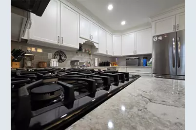 142 Farm House Court, Manorville, NY 11949 - Photo 25