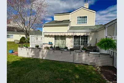 142 Farm House Court, Manorville, NY 11949 - Photo 11