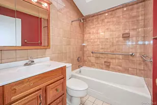 211 Davis Ave, White Plains, NY 10605 - Photo 15