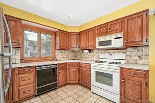 211 Davis Ave, White Plains, NY 10605 - Photo 11