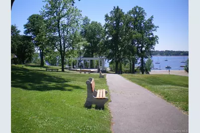 22 Town Path #2, Glen Cove, NY 11542 - Photo 25