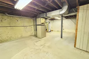 64 Middle Neck Rd, Roslyn, NY 11576 - Photo 25