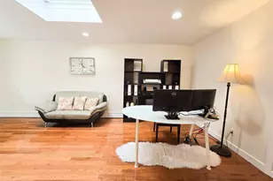 64 Middle Neck Rd, Roslyn, NY 11576 - Photo 7