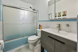 25-04 42nd St, Astoria, NY 11103 - Photo 19