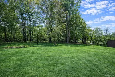 5180 Sound Avenue, Mattituck, NY 11952 - Photo 17