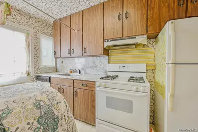 21606 68th Avenue #DUPLE, Oakland Gardens, NY 11364 - Photo 7