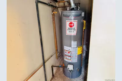 2154 Haight Avenue, Bronx, NY 10461 - Photo 31